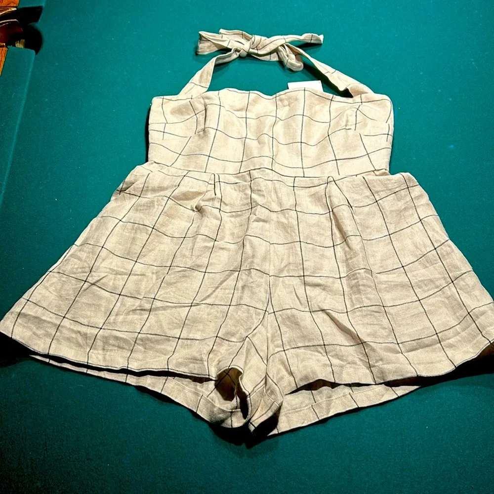 Halter Linen Romper - Picture 1 of 3